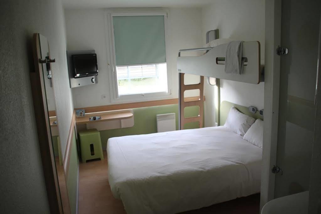 Ibis Budget Velizy Экстерьер фото